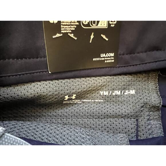 Under Amour Matchplay Shorts Size YM - Picture 3 of 4